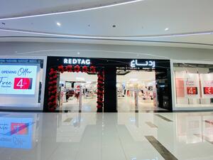 رد تاغ تفتتح متجراً جديداً في صلالة جراند مول في عُمان