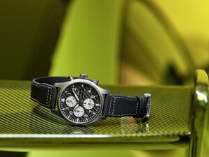 دار أي دبليو سي شافهاوزن ومرسيدس-AMG تطلقان كرنوغراف مستوحى من هندسة الأداء الفائق