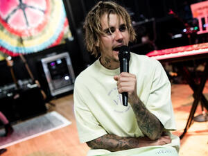 The pop superstar first sported the new hairstyle in an Instagram post on April 25