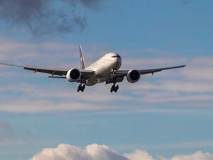 قطاع السفر قد يدخل تدريجياً مرحلة التعافي من تبعات جمود {عام كورونا}