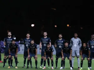 Al-Ahli, above, and Al-Hilal meet tomorrow night at the Prince Faisal bin Fahad stadium in Riyadh with spectators present for the first time in many months. (Photo: @ALAHLI_FC)