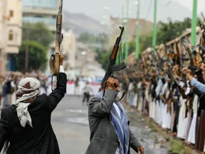 مقاتلون من جماعة أنصار الله