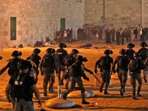 اشتباكات عنيفة بين الشرطة الإسرائيلية والفلسطينيين