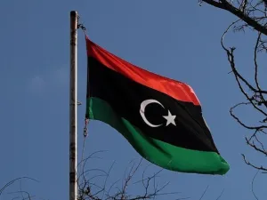 جماعات مسلحة اقتحمت فندق كورنثيا أمس الجمعة