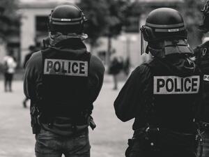 ما تفسير الحلم بضابط شرطة في المنام؟