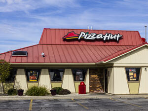  Pizza Hut Fast Casual Restaurant