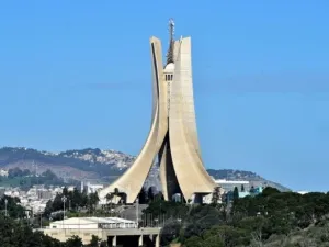 الجزائر