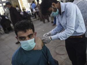 Over 1.98 billion Covid-19 jabs given in the world.