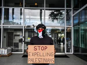 Jewish historian suggests 2-state solution to end Palestinian-Israeli conflict