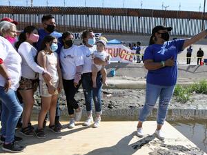 Biden will allow at least 10,000 deported asylum seekers to return