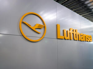 لوفتهانزا الألمانية تعيش تفاؤلاً بشأن زيادة رحلات رجال الأعمال