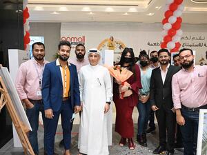 رد تاغ تفتتح متجراً جديداً في إزدان مول الوكرة