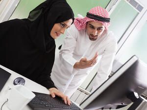 توظيف السعوديات يسجل معدلات غير مسبوقة في الوقت الحالي 