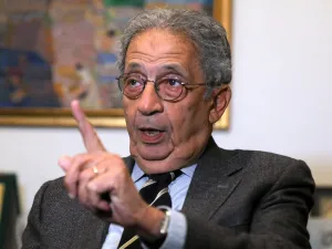 عمرو موسى