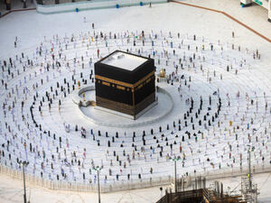 إعادة فتح البوابة الالكرتونية لاستكمال اجراءات الحج