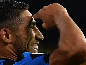 Inter appear ready to sell their star full-back (Photo: AFP)