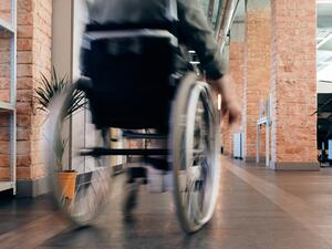 ما تفسير الحلم بالإعاقة في المنام؟