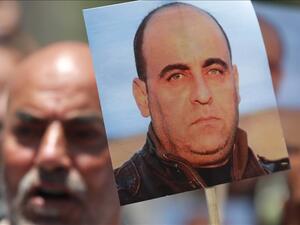  الناشط نزار بنات