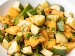 سلطة أناناس وخيار