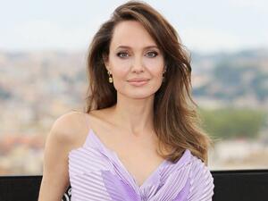 أنجلينا جولي 