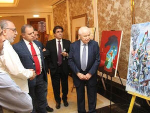 Abu-ghazaleh Patronizes Plastic Art Exhibition In Support Of Palestine