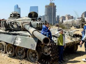 أذربيجان تفرج عن 15 جنديا ارمنيا