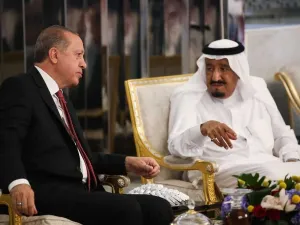 الرئيس التركي يهاتف العاهل السعودي