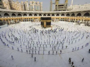 3 دول عربية تؤجل عيد الاضحى