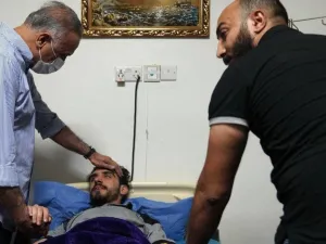 الكاظمي يزور المكدام في المستشفى