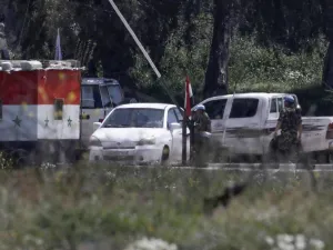 الاسرائيلية عبرت الى سورية للمغامرة