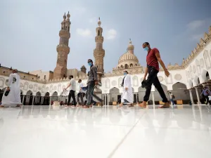  قرر المغرب حظر إقامة صلاة عيد الأضحى، "يحل يوم الأربعاء المقبل" نتيجة استحالة توفير شروط التباعد الاجتماعي