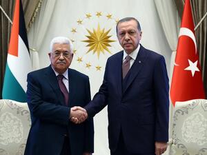  عباس "سيطلع نظيره التركي على التطورات السياسية الخاصة بالقضية الفلسطينية
