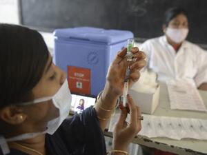 Canada and Thailand are urged not to mix up more than one covid-19 vaccine shots.