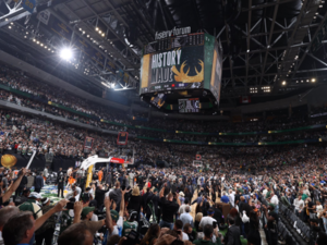 The Bucks beat the Suns 4-2 in the 7 games playoffs winning the title for the second time in their career. 