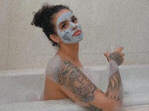 Tongue Out for Saudi Butt! Rahaf Al-Qunun Puts Her Bare Bottom on Display (Picture)