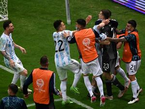 Martinez sends Argentina to the final (Photo: AFP)