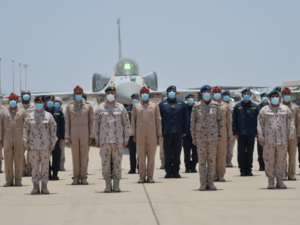 قادة كبار من القوات المسلحة الاماراتية في السعودية