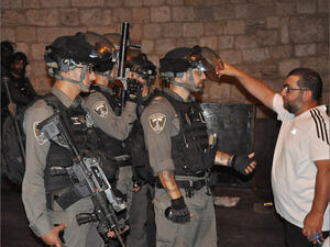 100 عائلة مقدسية مهددة بالتهجير 