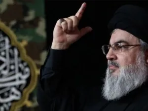 نصرالله زعيم لبنان الرث لا يرى شعبا لا يحبه