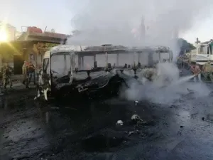 الحافلة العسكرية المفجرة
