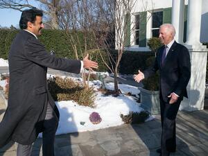 جو بايدن يشكر أمير قطر