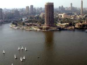 مصر... اقتلاع "الإخوان"