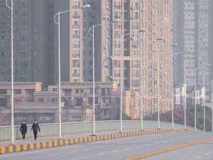  61 من الإصابات المؤكدة الجديدة انتقلت محليا.