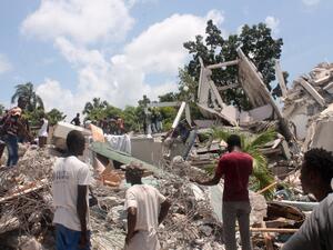 304 people killed after magnitude 7.2 earthquake hits Haiti