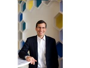 فيزا تعزّز تركيزها على السودان عبر زيارة مهمة إلى الخرطوم 