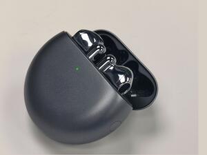 سماعات HUAWEI FreeBuds 4: واحدة من أفضل سماعات الأذن الالسلكية للعام 2021 في عُمان