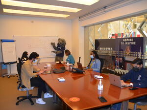 Georgetown Welcomes Incoming Class Of New Students At QF