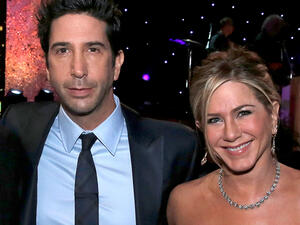 ديفيد شويمر وجينيفر أنيستون