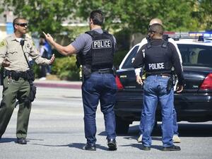 عناصر من الشرطة الأمريكية