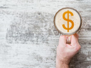 A glass of beer for $30 at New York airports